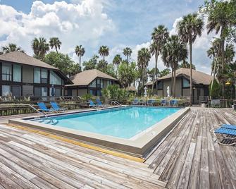 Waterfront Condo In Sawgrass Landing. - Crystal River - Pool