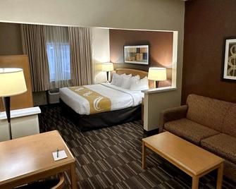 Quality Suites - Fargo - Bedroom