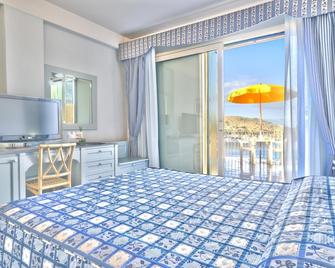 Hotel Santa Caterina - Palinuro - Bedroom