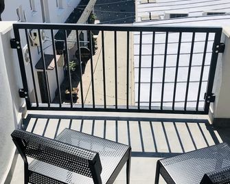 Schöndorf Hostel - Bratislava - Balkon