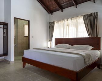 Fuego del Sol Beachfront Hotel - ג'אקו