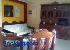 Fiona Seafront Apartments - Nikiana