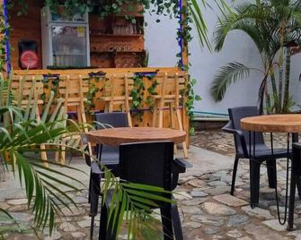 Las Cascadas Hostel - Buritaca - Patio