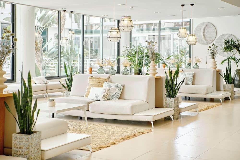 إيبيروستار ويفز كريستينا