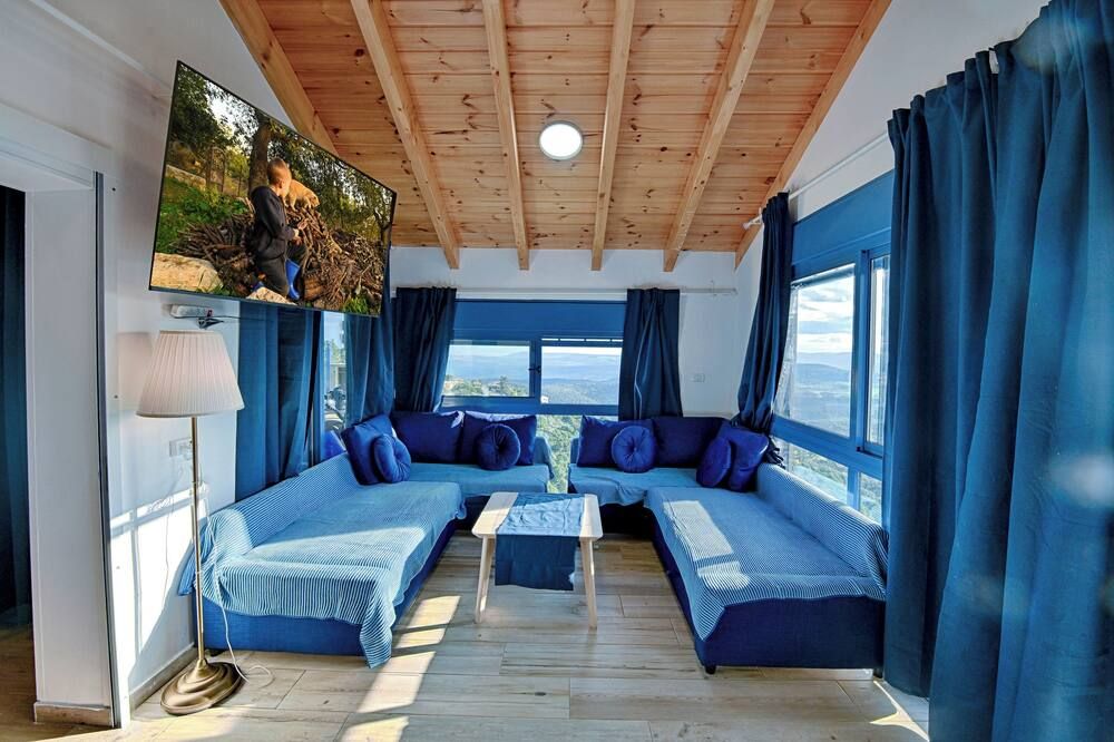 און-בר קייט בכפר