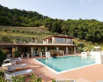 Villa Valentina Spa - Umbertide - Piscina