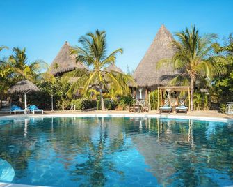 Exploreans Malaika Beach Villas - Malindi - Pool