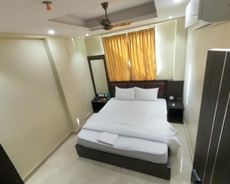 Hotel Gc International - Digha - Slaapkamer