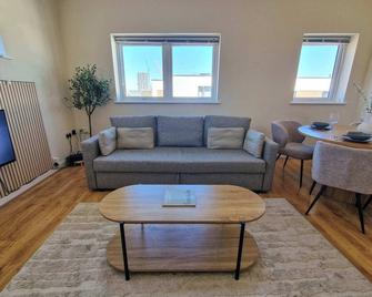 Free Parking City Centre Flat by City SuperHost - Manchester - Living room