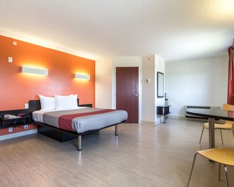 Motel 6 Kingston On - Kingston