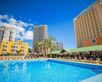 Hotel Servigroup Pueblo Benidorm - Benidorm - Pool