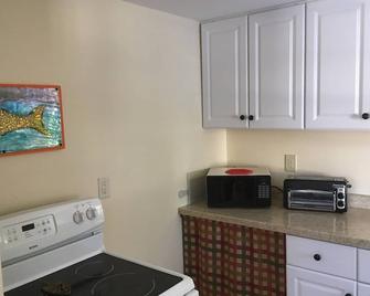 Great Water View In Peaceful Northern Door - Ellison Bay - Kitchen
