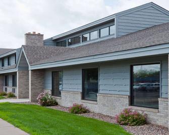 AmericInn by Wyndham Rice Lake - Rice Lake - Edificio
