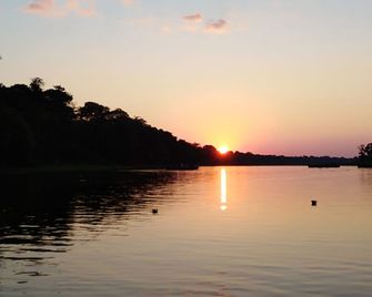 Macaw Jungle Expeditions - Iquitos - Bâtiment