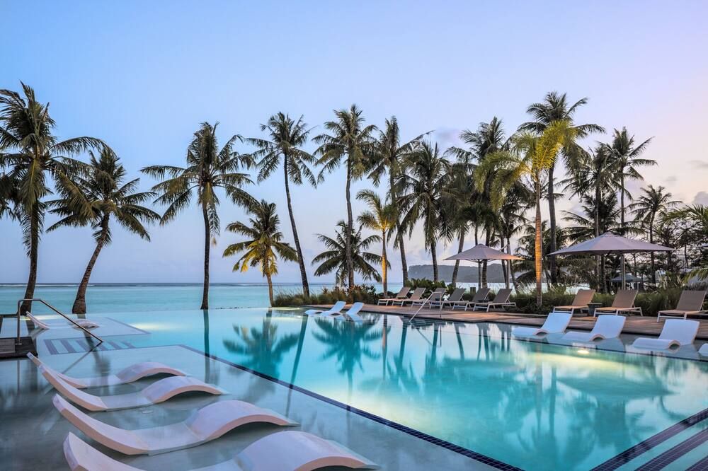 Crowne Plaza Guam by IHG - טאמונינג - בריכה