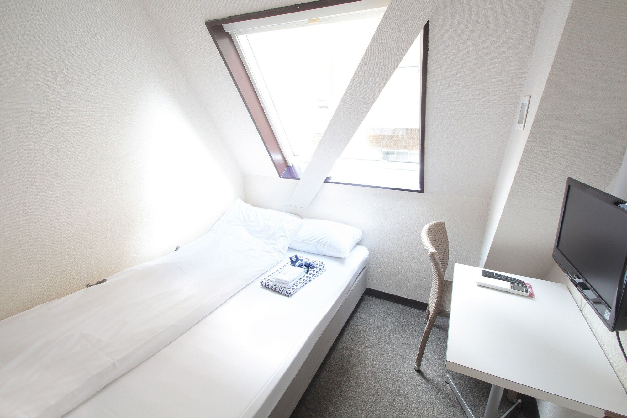 Sakura Hotel Jimbocho