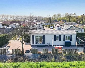 1 Bedroom Lovely Home In Sint-Annaland - Sint Annaland - Edificio