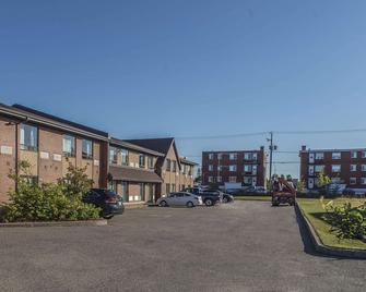 Comfort Inn Sept-Iles - Sept Iles - Gebouw