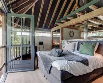 Luxury Haystack Home in the Brabant Village of Zeeland With a Private Hot Tub - Zeeland - Schlafzimmer