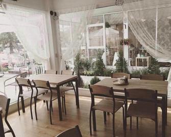 Grandparent's Home - Ayutthaya - Restaurant