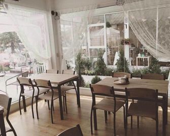 Grandparent's Home - Ayutthaya - Restaurant
