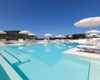 Capo Falcone Charming Apartments - Stintino - Pool