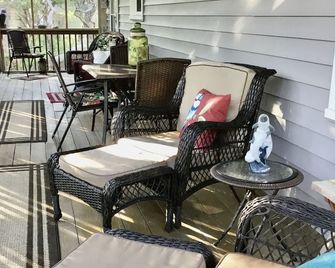 Sizzling Deals! All avail June wks discounted! 2 min walk 2 beach! Grt Reviews! - Topsail Beach - Balcón