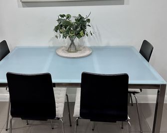 Silver Earth Accommodation - Broken Hill - Eetruimte