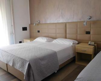 Hotel Emperador - Jesolo - Bedroom