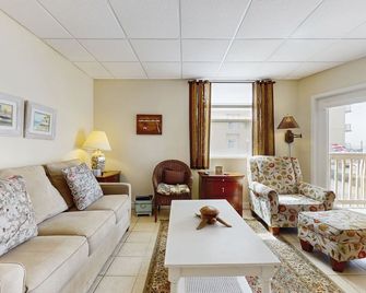 Waterfront condo with pool & dock - minutes from the beach - South Padre Island - Living room