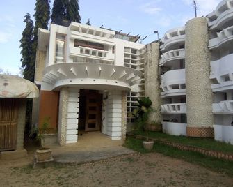 Peacock Park Hotel Ukunda - Ukunda - Budova