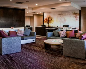 Courtyard by Marriott Norman - Norman - Sala de estar