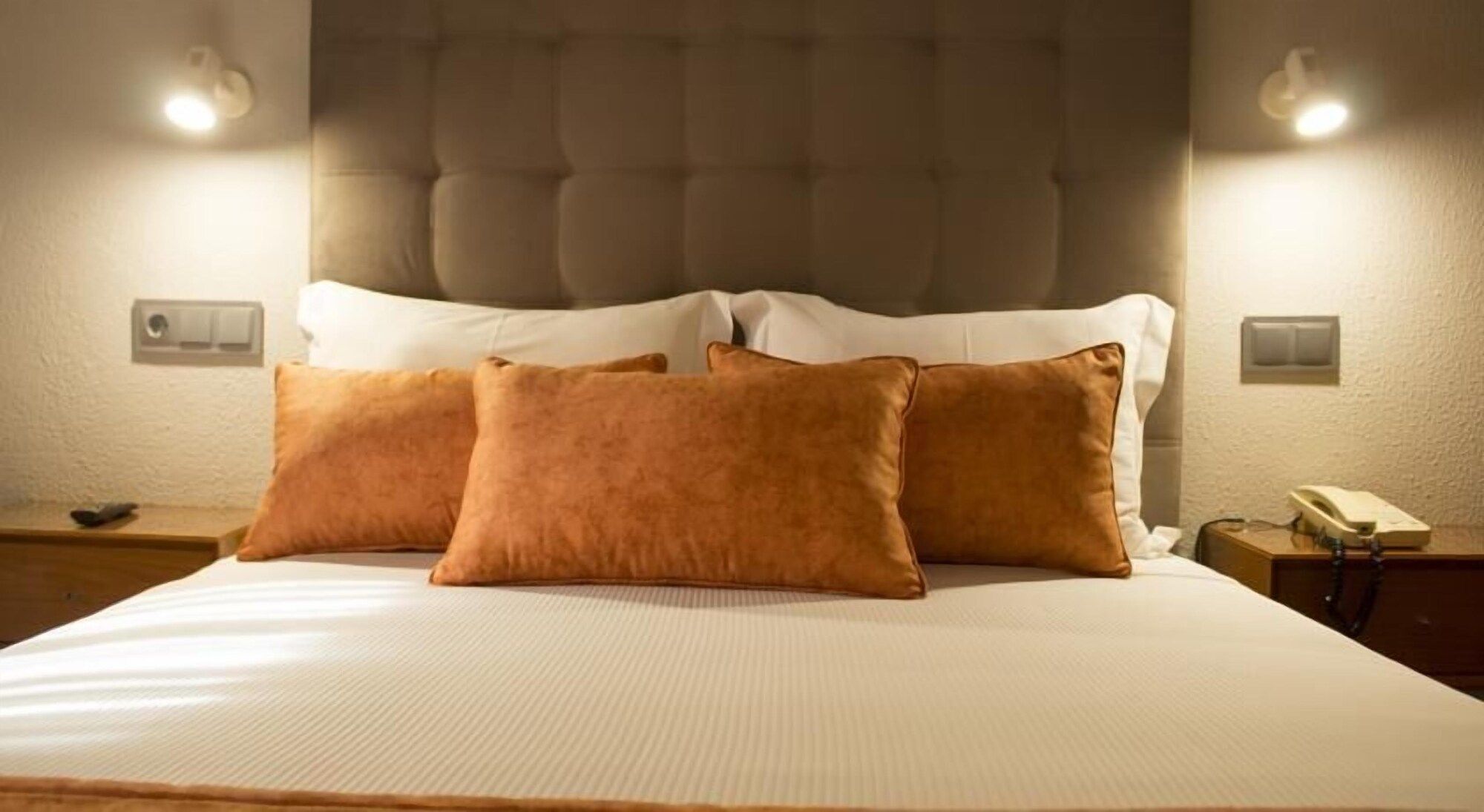 لوسيتانا هوتل