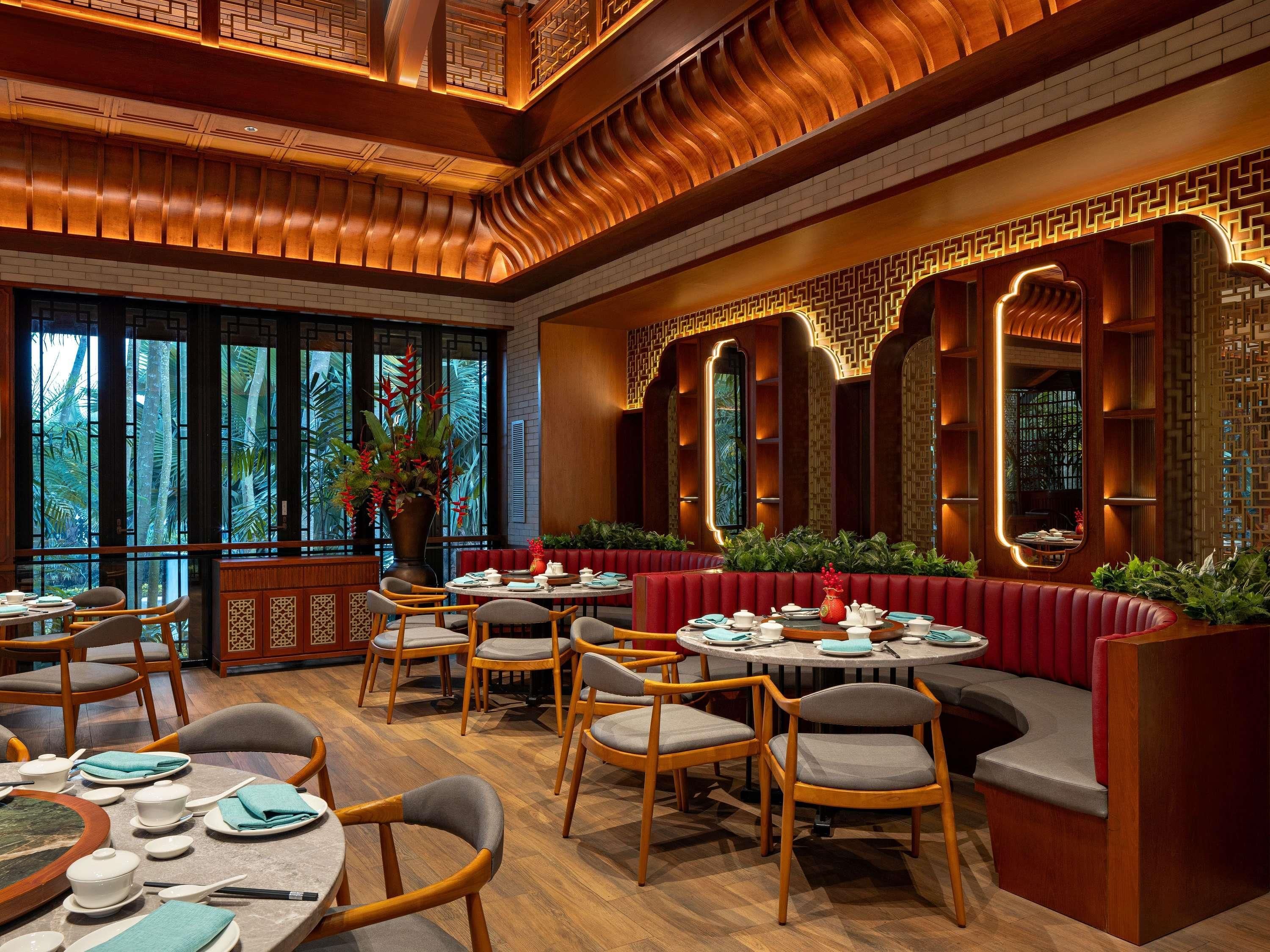 بولمان تشياوي فيمالا هيلز ريزورت - بوجور - مطعم