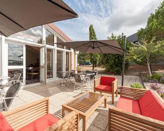 Hotel Atoll - Niort - Patio