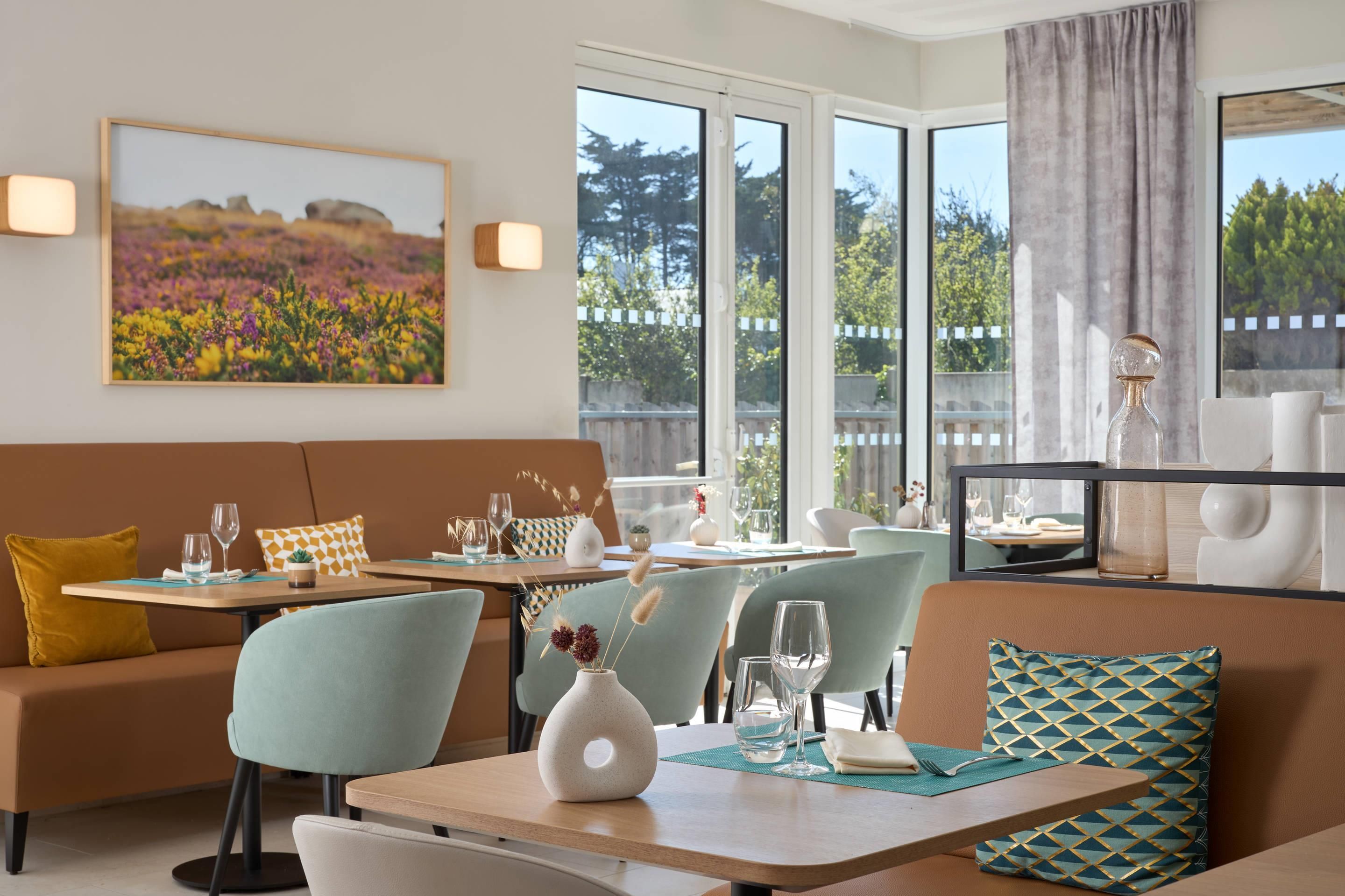 كواليتي سويتس كويبيرون - كيبيرون - مطعم