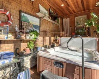 7 Acadia Cottage. Double Beds Open Hearth Inn - Trenton