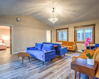 Country Way Inn - Kalispell - Living room