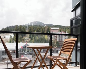 Gibbons Life Accommodations - Whistler - Balcony