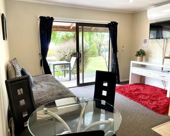 Motuoapa - Turangi - Living room