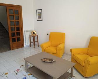 Villa Thomas BB conduzione familiare - Forio - Living room