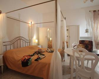 Zo. Ne. Baroque B&b - Lecce - Makuuhuone