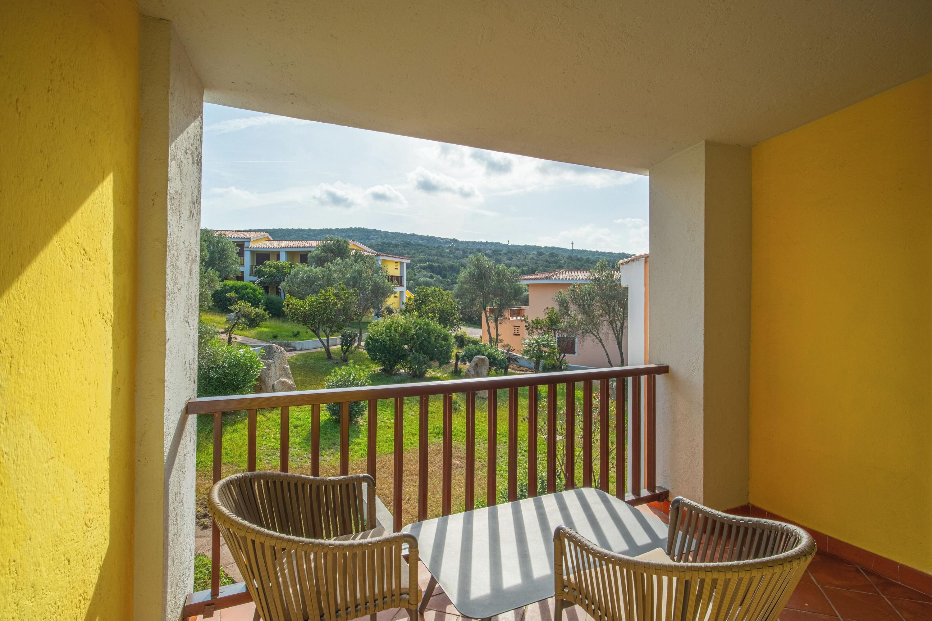 Felix Hotels - Residence Hotel Costa Serena - פאלאו - מרפסת