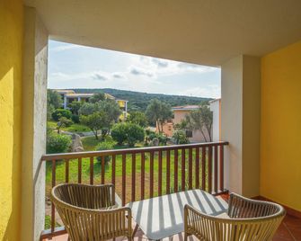 Felix Hotels - Residence Hotel Costa Serena - Palau - Balcony