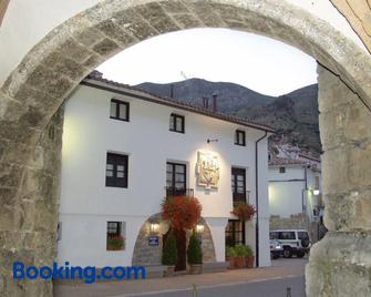Casa Rural Las Pedrolas - Arnedillo - Edificio