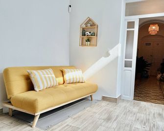 Alcocer Deluxe Country House - Puebla de Alcocer - Living room