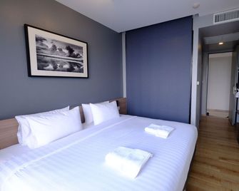 R Photo Hotel - Nakhon Phanom