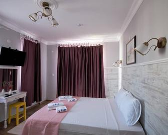 Cundavilla Hotel & Suites - Ayvalik - Bedroom