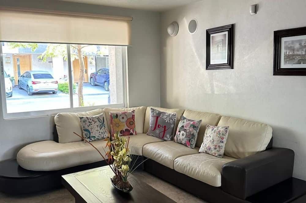 Residencial Quinta Las Acacias, Juriquil - Juriquilla - Sala de estar