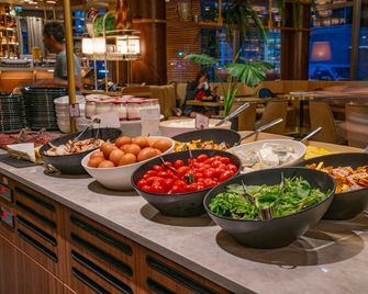 voco Paris - Porte de Clichy - Clichy - Buffet